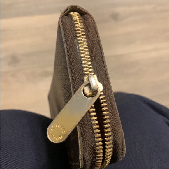 LV zippy wallet - Picture 9 of 14